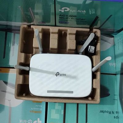 TP-Link Archer C50 Dual Band 1200Mbps Wi-Fi Router com 4*5dBi Antenas